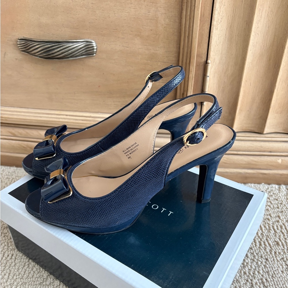 Karen Scott Women's Blue Wedge Slingbacks - Picture 2 of 5